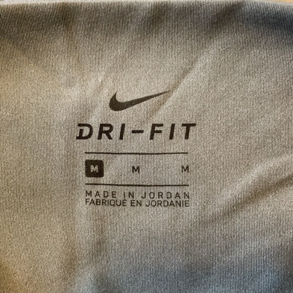 Nike Yoga Light Green Leggings - NEW WITH TAGS - Women’s M - Picture 3 of 4